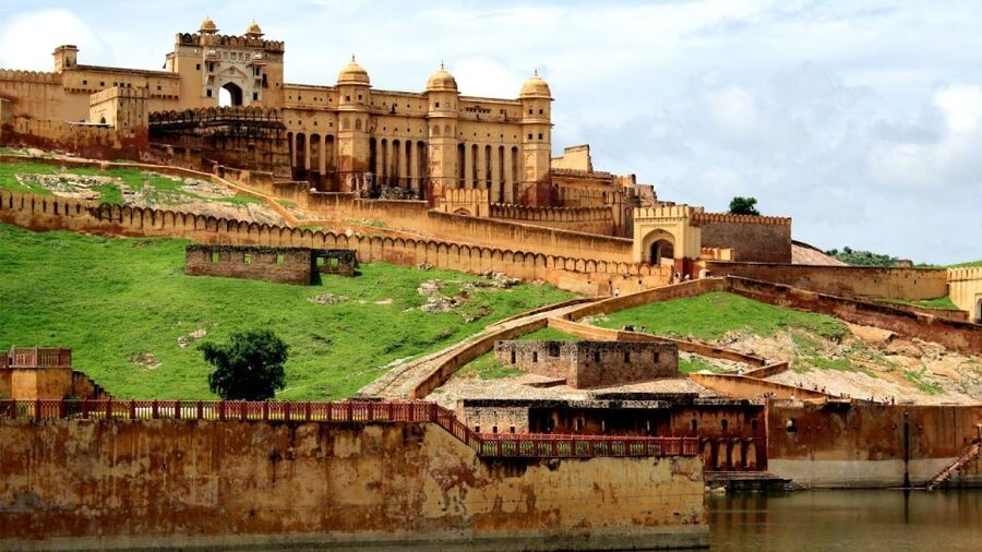 06 Days Golden Triangle Tour with Ranthambore Safari - Day 5: A second safari, Abhaneri, and Agra