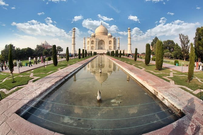 1-Day Trip to Golden Temple,Amritsar from Delhi with Both side Commercial Flight - A guide, driver, and private group format