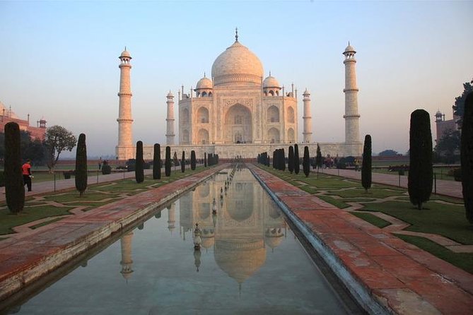 1-Day Trip to The Taj Mahal and Agra from Delhi - What the guide and driver add