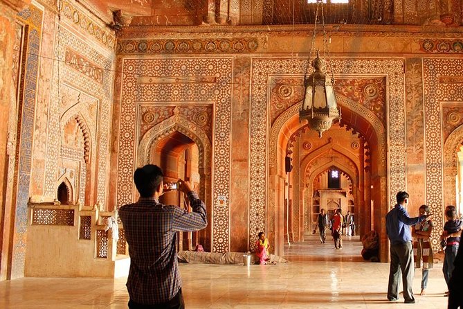 2-Day Private Tour of Agra incl Taj Mahal, Fatehpur Sikri & Agra Fort from Delhi - The Delhi to Agra drive