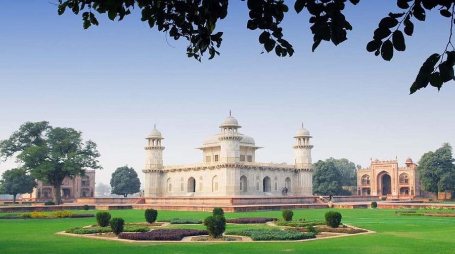 2 Days Delhi & Agra Private Tour with Sunrise Taj mahal - Delhi’s monuments on the return day
