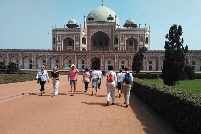 2 Days Private Delhi Agra Tour by Car from Delhi - India Gate and New Delhi from the car