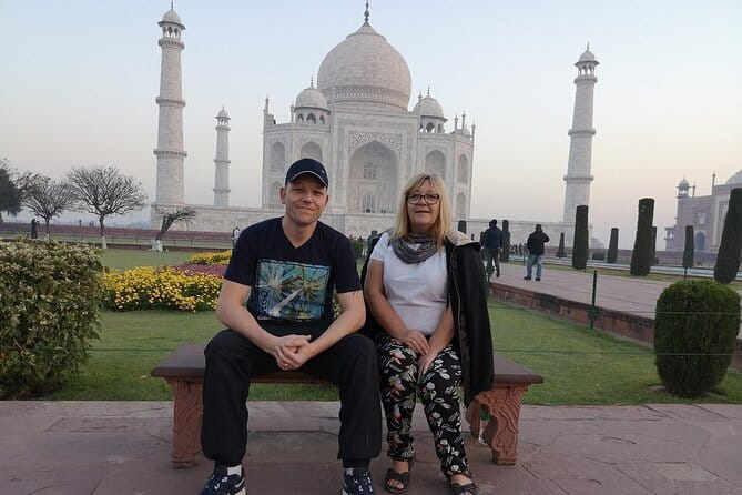 2-Days Private Luxury Golden Triangle Tour Agra Jaipur New Delhi - Overnight in Jaipur and the optional hotel choice