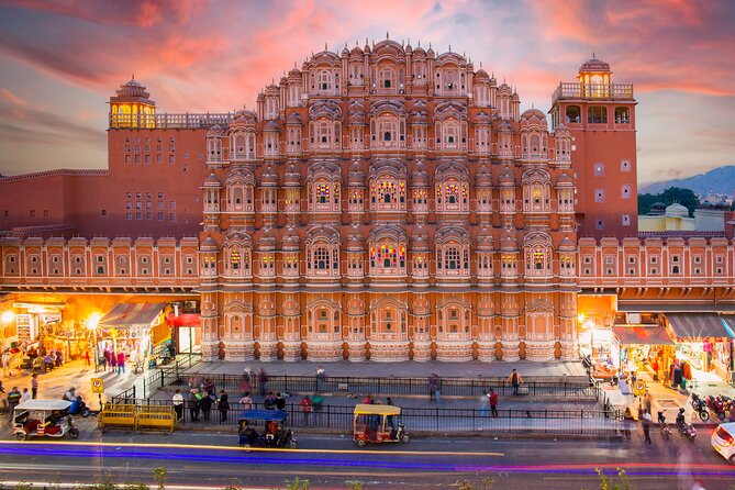 3 Day Luxury Golden Triangle Tour to Agra & Jaipur from New Delhi - Delhi begins with Qutub Minar and Mughal grandeur