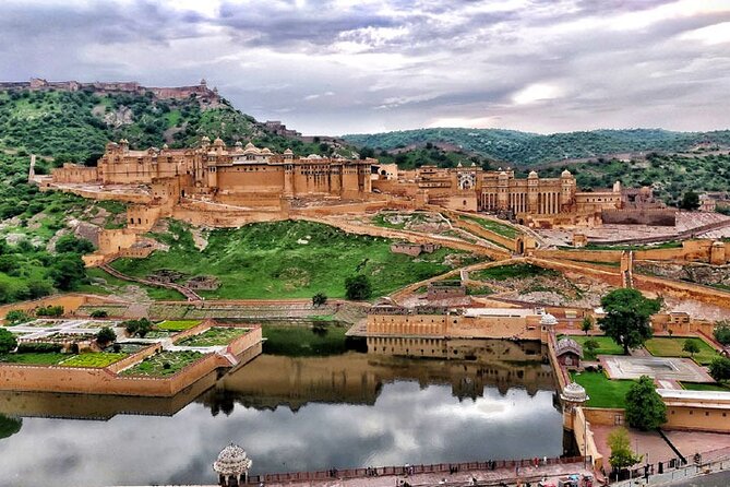 3 Days Golden Triangle Private Tour - Old Delhi: Chandni Chowk, Jama Masjid, and a rickshaw ride