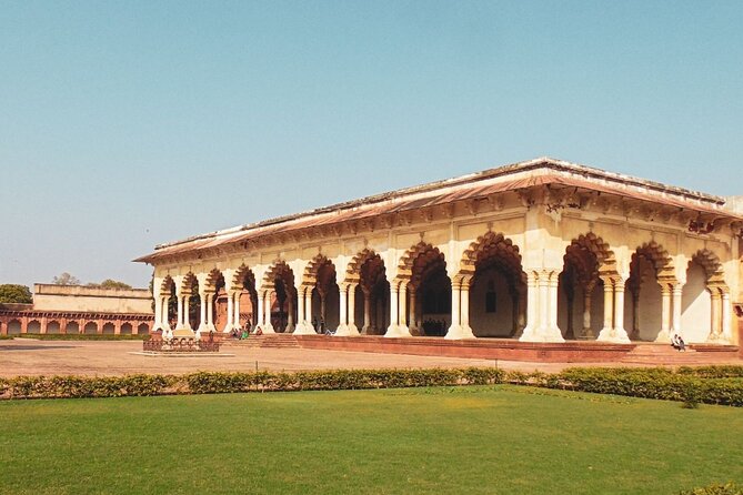 3 Days Luxury Golden Triangle Tour - Ajay Kumar and the private-car advantage