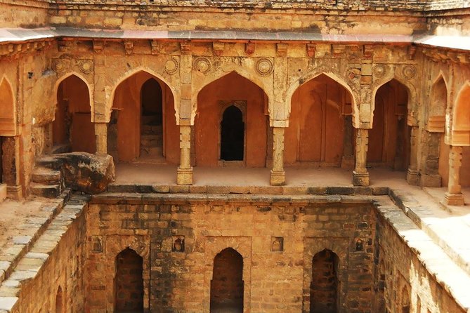 3-Hour Mehrauli Archaeological Park Ruins Walking Tour Delhi - Why Mehrauli makes a good Delhi walking tour