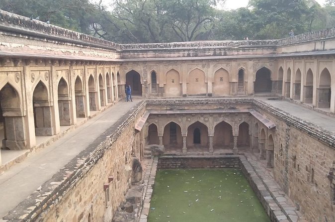 3-Hour Mehrauli Archaeological Park Ruins Walking Tour Delhi - Rajon Ki Baoli and the park’s haunted reputation