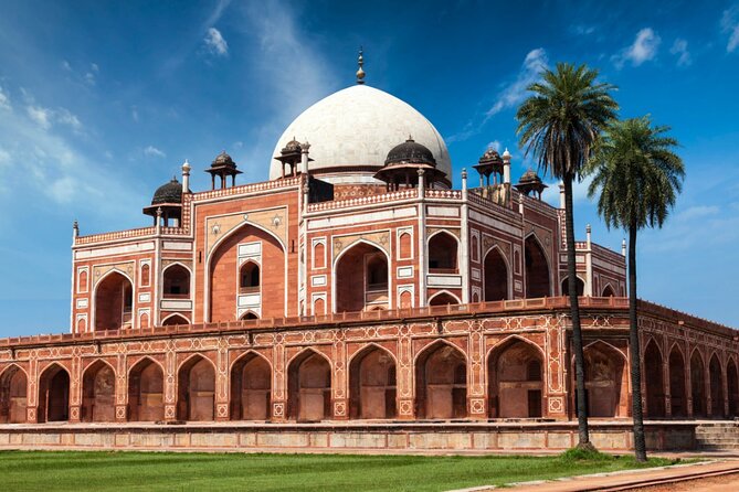 4-Day Golden Triangle Tour: Delhi, Agra, Jaipur (Viator Awarded) - Delhi begins with Mughal power and crowded streets