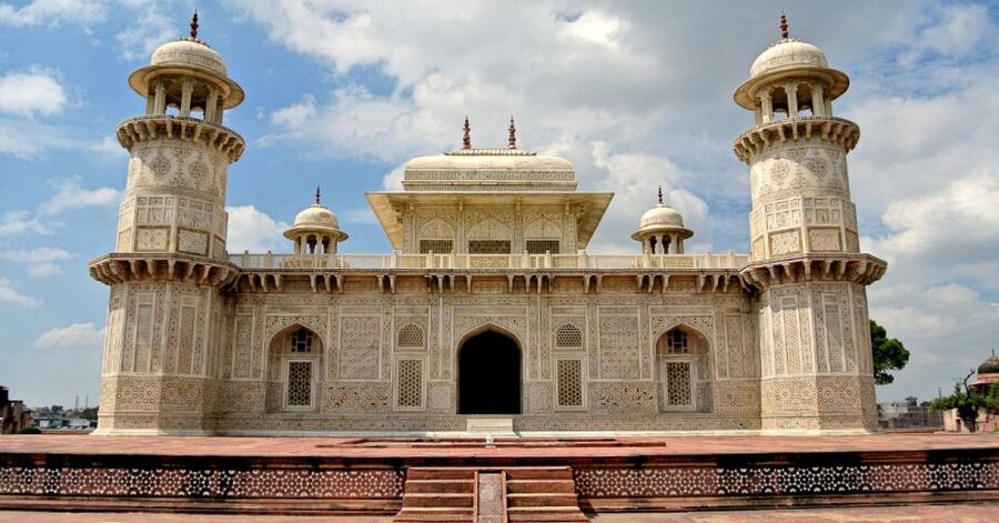4-Days Private Golden Triangle Tour: Delhi, Agra & Jaipur - Day 3: Jaipur’s forts, palaces, and pink-city icons