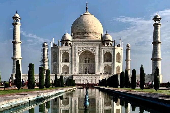 5 Days Golden Triangle Tour. Delhi-Agra-Jaipur-Delhi - What this five-day Golden Triangle route does well