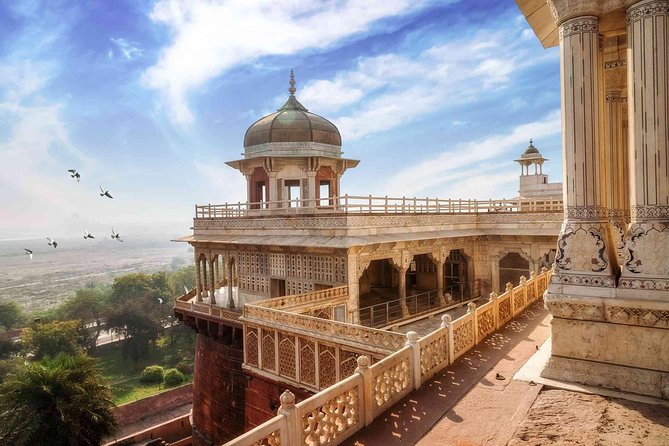 5 Days Golden Triangle Tour. Delhi-Agra-Jaipur-Delhi - Guides, transport, and the private-tour advantage