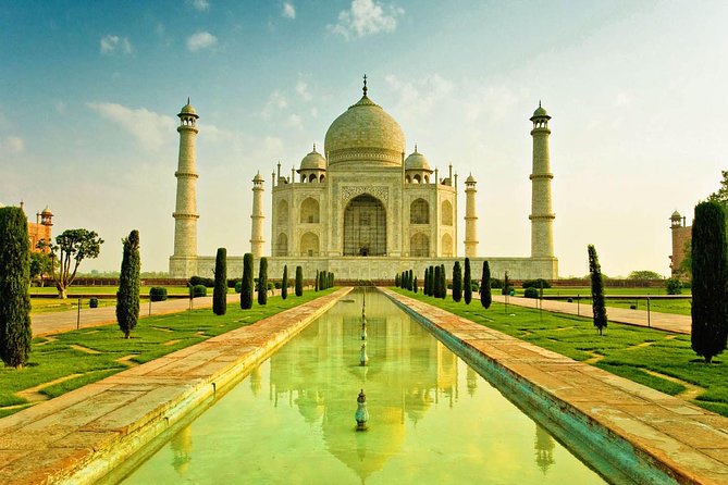 5 Days Golden Triangle Tour-Delhi Agra Jaipur Tour - Day 1: Old Delhi Streets and New Delhi Monuments