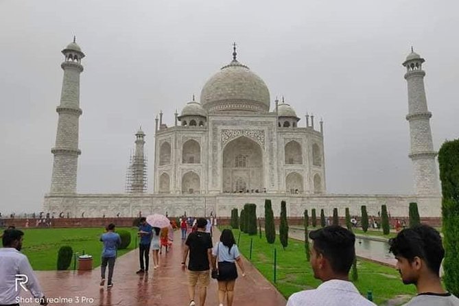 5 Days Golden Triangle Tour from Delhi - Delhi pickup and the road to Agra
