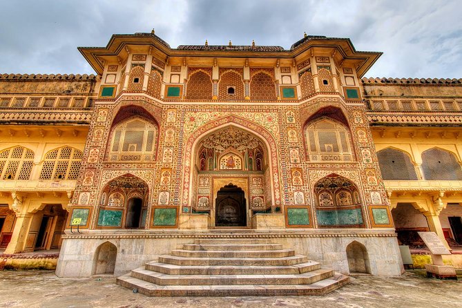5 Days Golden Triangle Tour with Ranthambore Tiger Safari - Day 2: The Taj Mahal at sunrise