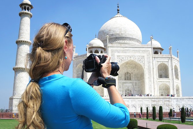 5 Days Private Golden Triangle Tour to Agra & Jaipur from Delhi - Day one: Old Delhi flavors and New Delhi landmarks