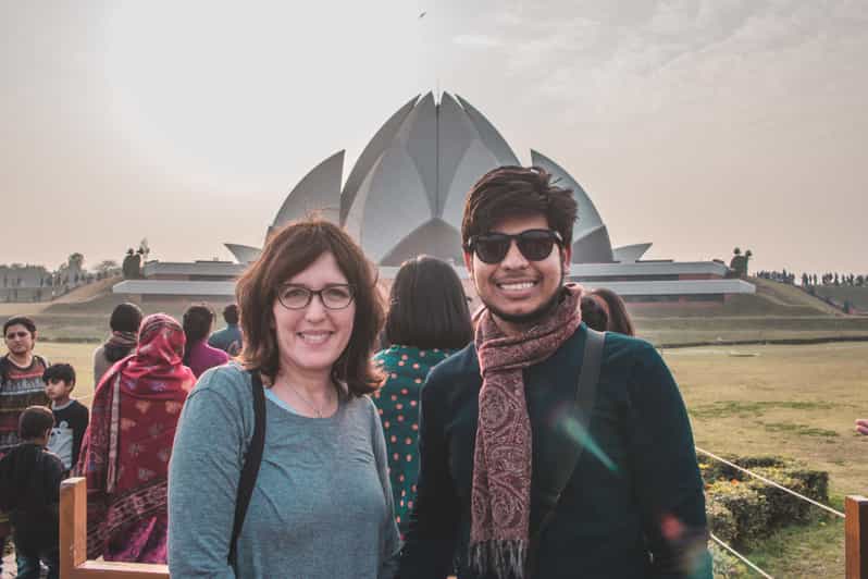 5-Hour Half-Day Delhi Temple Tour with Pick-Up & Drop-Off - What this five-hour Delhi temple tour is really like