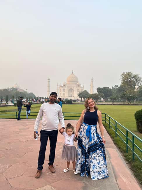 6 Day Golden Triangle Tour with Varanasi from Delhi - Day 1: Delhi begins with mosques, markets, and monumental India