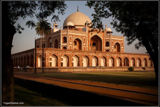 6 Days Golden Triangle Tour - Day 2: Delhi’s monuments and modern symbols