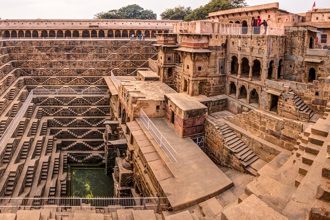 6 Days: Golden Triangle With Ranthambore Tour With 5 Star Hotels - Fatehpur Sikri leads into the Taj Mahal