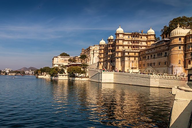7 Day Delhi Agra Jaipur Jodhpur Udaipur Tour-Taj Mahal At Sunrise - Day 5: Ranakpur on the way to Udaipur