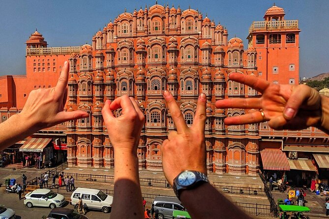 7 Day Golden Triangle Tour { Delhi Agra Jaipur Tour } - Arrival in Delhi and a useful first briefing