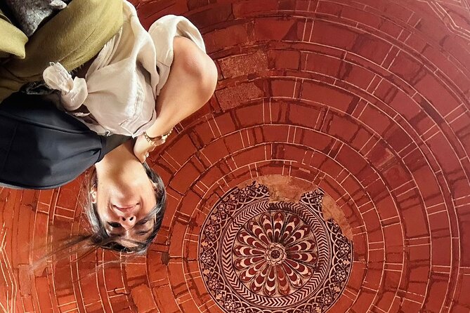 7-Day Golden Triangle & Varanasi Tour from Delhi with Guide - Fatehpur Sikri breaks the journey to Agra