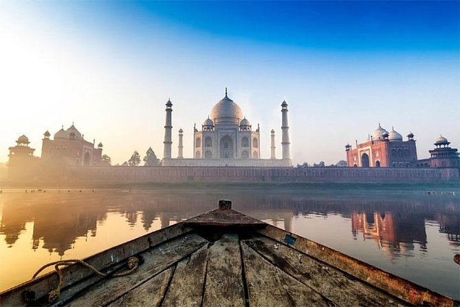 7 Days Golden Triangle Delhi,agra, Jaipur - Day 3: The road to Jaipur and two central attractions