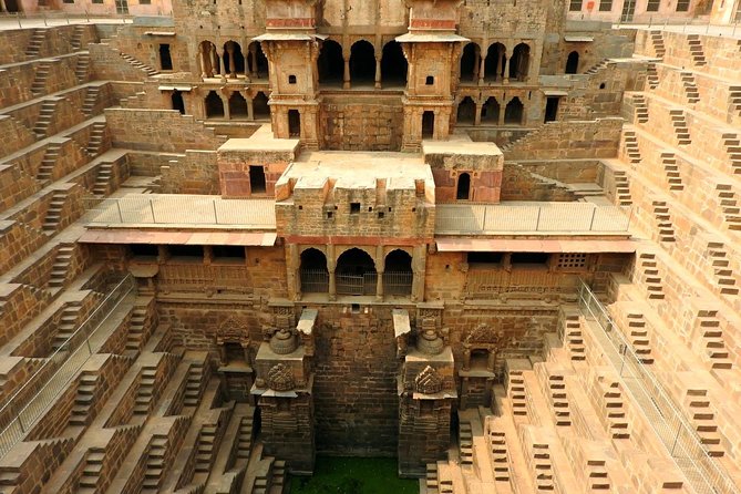 7 Days Golden Triangle Delhi,agra, Jaipur - Day 1: A simple arrival in Delhi