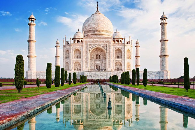 8 Day Golden Triangle Tour with Ranthambore {Taj , Tigers & More} - Day 4: Taj Mahal at sunrise, Fatehpur Sikri, and Ranthambore