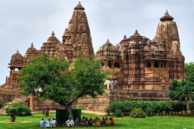 9 - Days Private Golden Triangle Tour with Khajuraho & Varanasi - Delhi, from Mughal power to Old Delhi market lanes