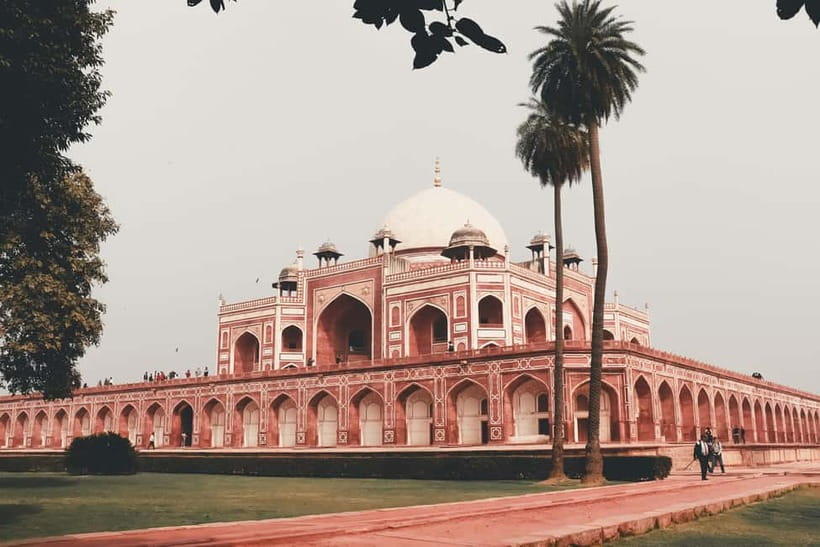 A full-day tour of Old & New Delhi Monument Express Entry - Lotus Temple as a Quiet Final Stop