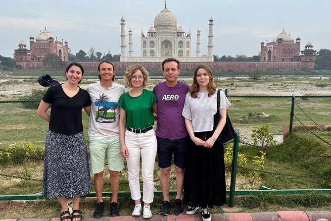Agra Private Day Tour with Guide and Transportation - Small Details That Make the Day Easier