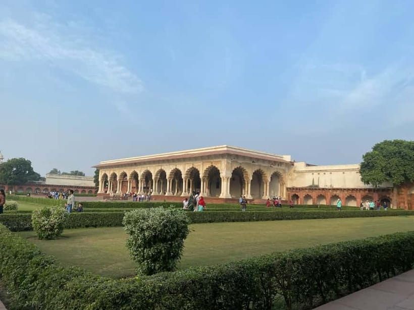 Agra: Private Sightseeing Half-Day Tour with Guide by Car - Key points to know before booking