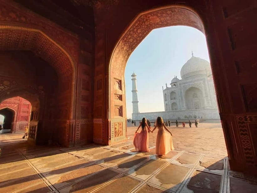Agra: Skip-the-Line Taj Mahal & Agra Fort Private Tour - Starting early at the Taj Mahal