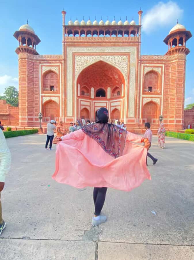 Agra: Taj Mahal Guided Tour with Fast Track Entry - Why this Taj Mahal tour is useful