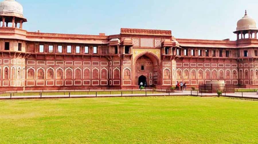 Agra: Taj Mahal Guided Tour with Fast Track Entry - Optional Agra Fort or Baby Taj visit