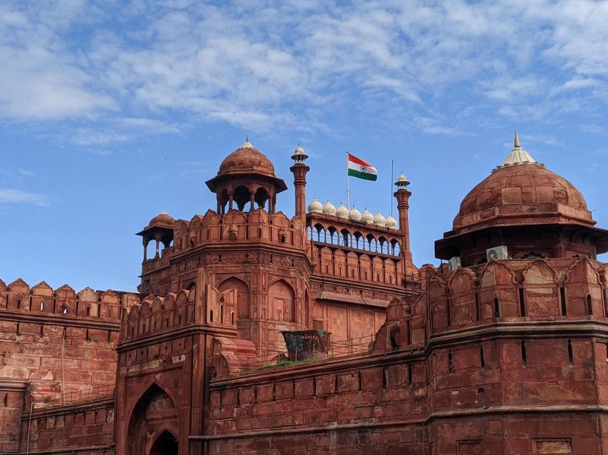 Agra: Taj Mahal Guided Tour with Photography & Rental Saree - Who should book this Taj Mahal experience?