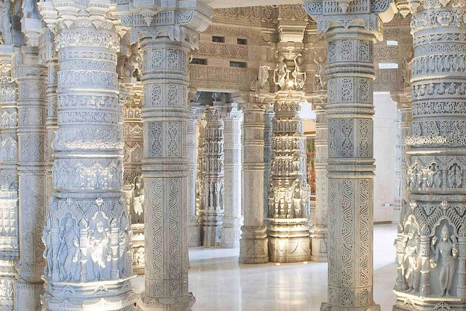 Akshardham Temple Tour Exhibition, Light & Water Show with Transfers - Guide Support Can Make or Break the Visit