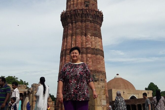 All Inclusive Full Day Old and New Delhi Tour with Entrance - Red Fort, a Mughal seat of power