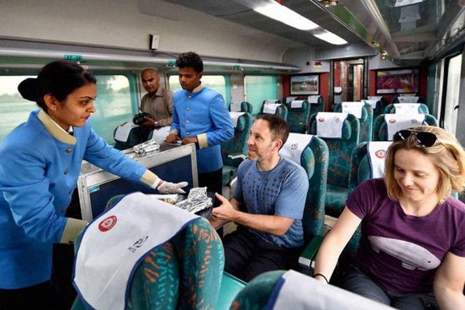 All Inclusive Luxury Taj Mahal Tour from Delhi by Express Train - Three hours at the Taj Mahal