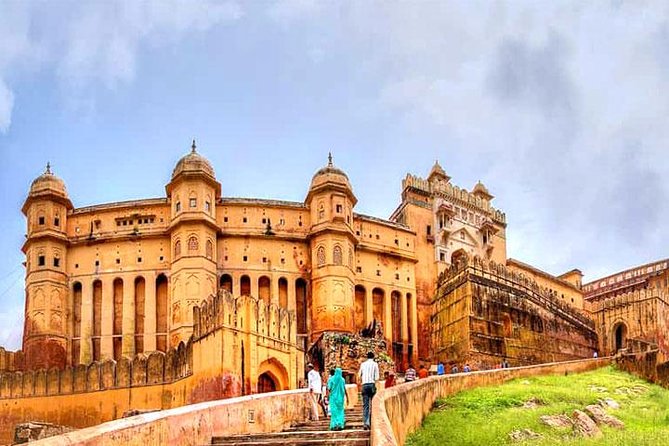 All-Inclusive Private Jaipur Day Trip from Delhi - Panna Meena Kund and the geometry of water