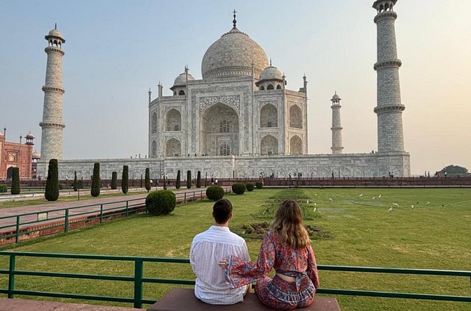 All Inclusive Private Taj Mahal & Agra Tour from Delhi by Car - Lunch at the DoubleTree by Hilton Hotel Agra