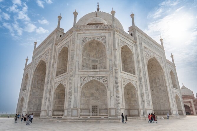 All Inclusive Private Taj Mahal Luxury Tour from Delhi by Car - Agra Fort adds the political story
