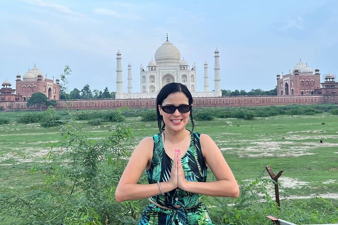 All Inclusive Private Taj Mahal Tour from Delhi by Car - Lunch at the DoubleTree by Hilton