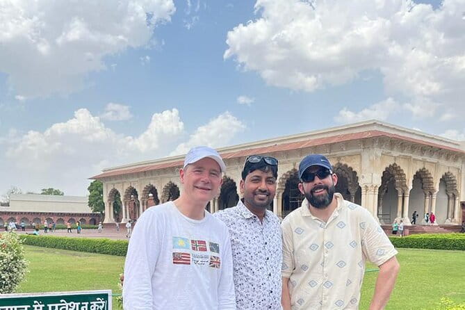 All-Inclusive Private Tour From Delhi To The Taj Mahal - Four hours from Delhi, then the Taj Mahal
