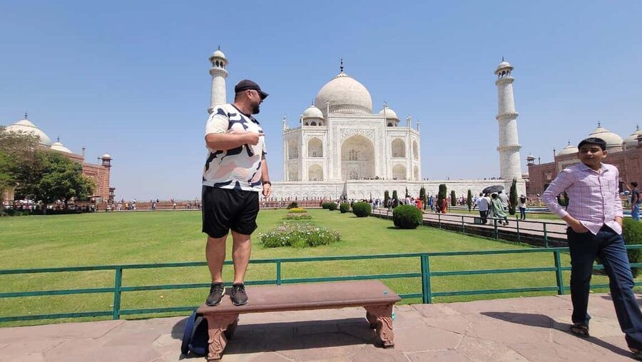 All-Inclusive Sunrise Taj Mahal, Agra Fort & Baby Taj Tour - Inside Agra Fort’s red sandstone palaces