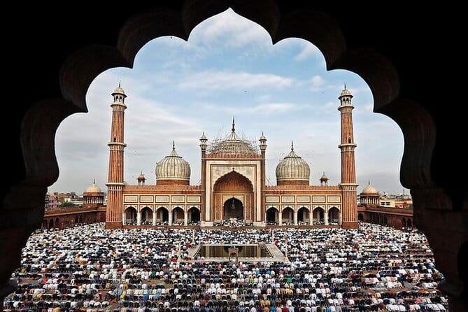 All Inclusive Taj Mahal, Agra Fort or Baby Taj Tour by SUV Car - The quieter Baby Taj visit