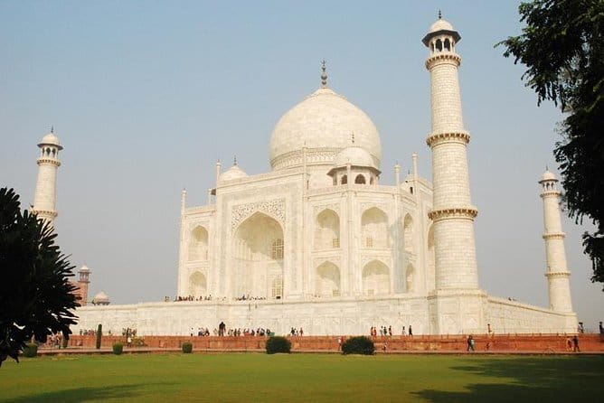 All Inclusive Taj Mahal, Agra Fort or Baby Taj Tour by SUV Car - The evening return to Delhi
