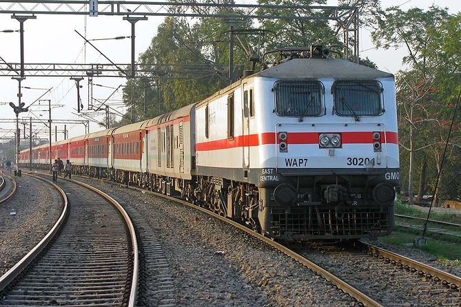 All Inclusive Taj Mahal & Agra Fort Tour from Delhi by Express Train - What the $51.38 price really covers